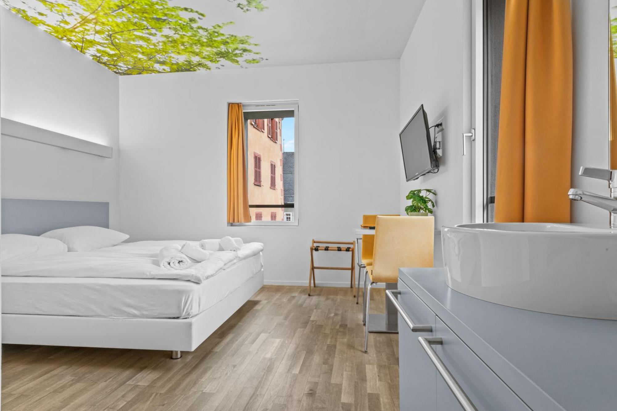 Hotel De La Poste Сиере Екстериор снимка